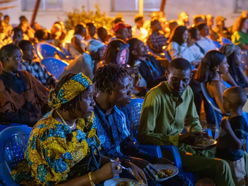 Projection en plein air a Conakry